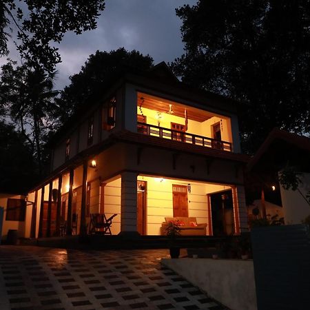 Kovalam Lake View Villa Vellayani Екстер'єр фото