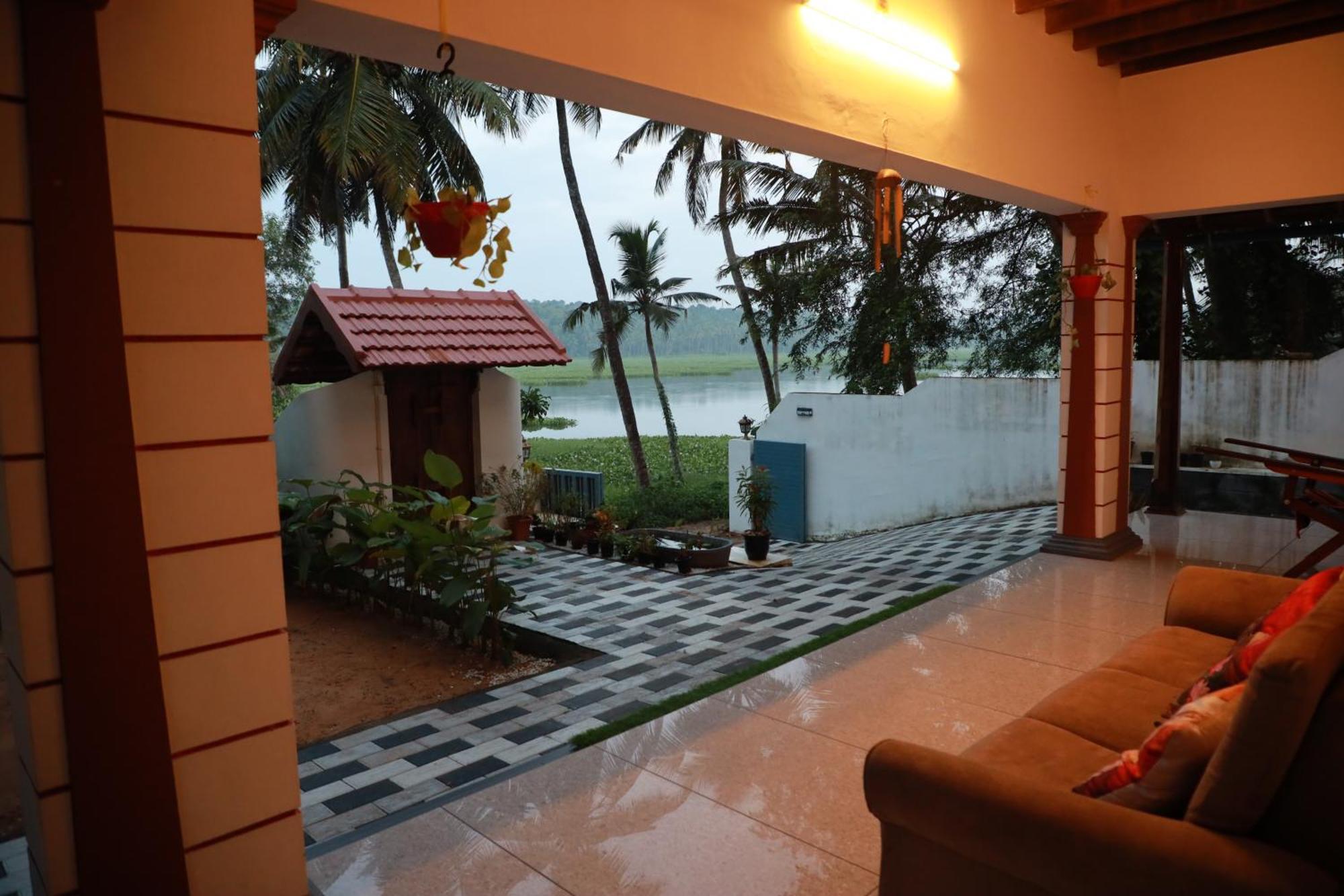 Kovalam Lake View Villa Vellayani Екстер'єр фото