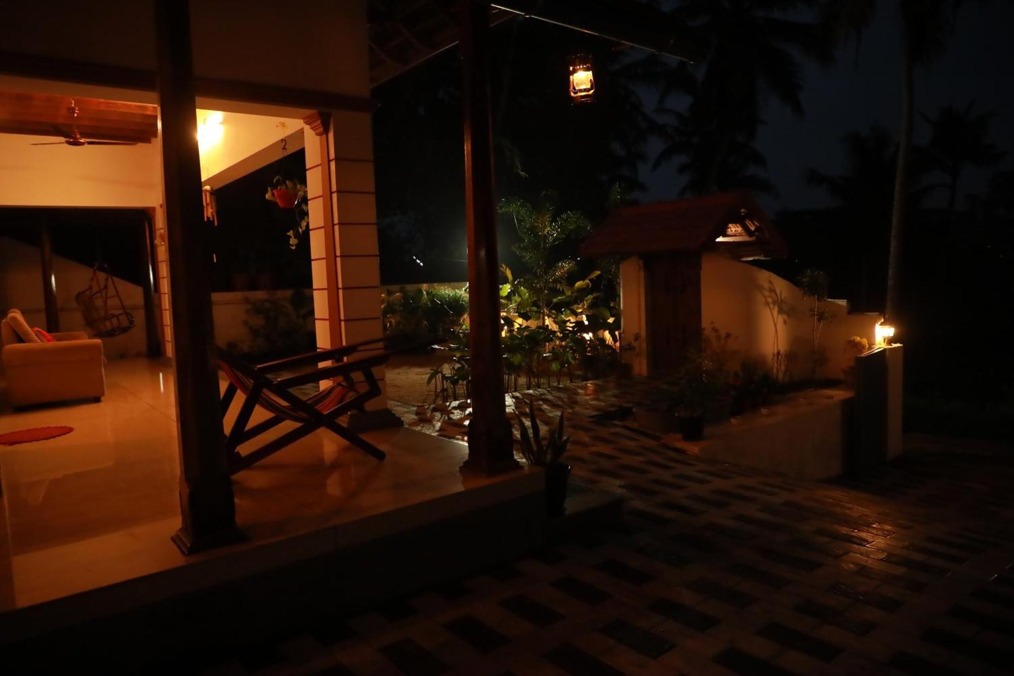 Kovalam Lake View Villa Vellayani Екстер'єр фото